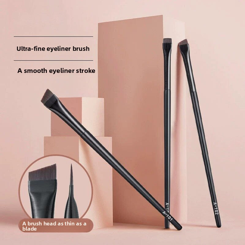 Professional Makeup Brush Set with Concealer Eyeliner and Foundation Brushes